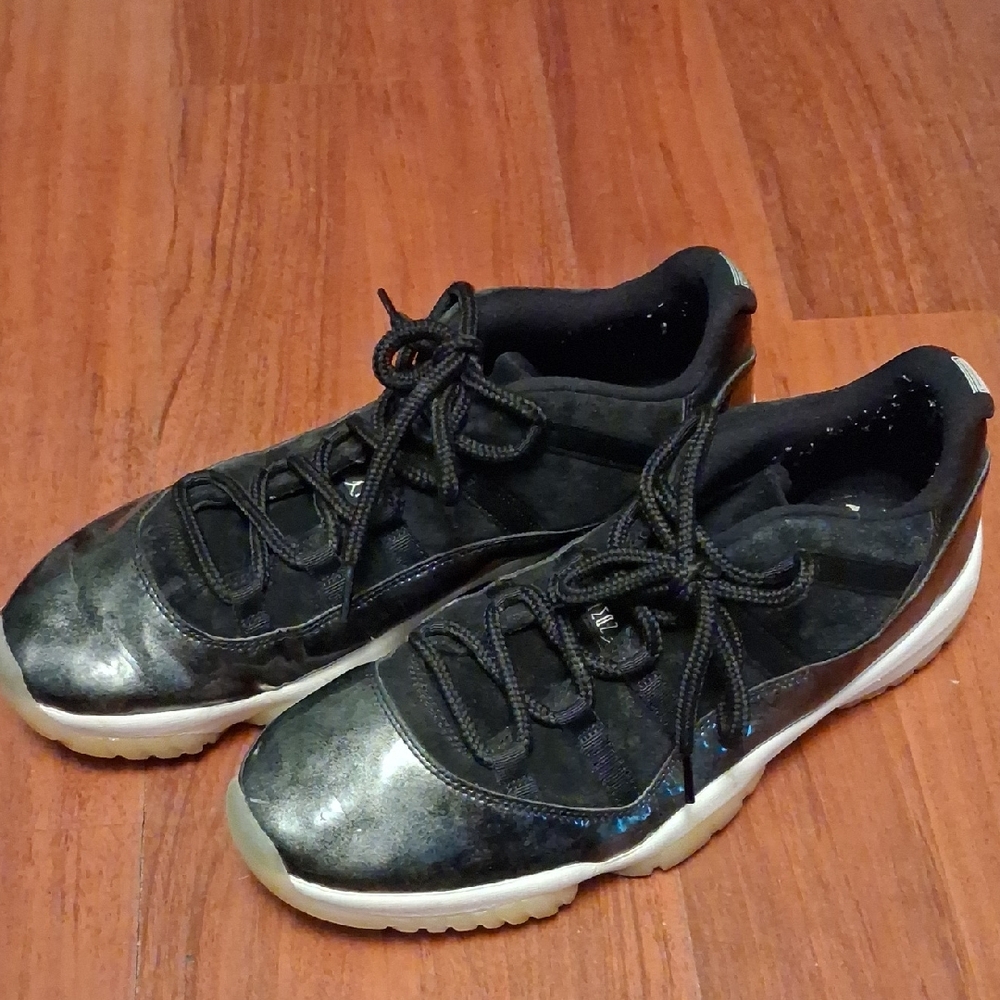 Jordan 11 Low Men's Black Sneakers Size 13